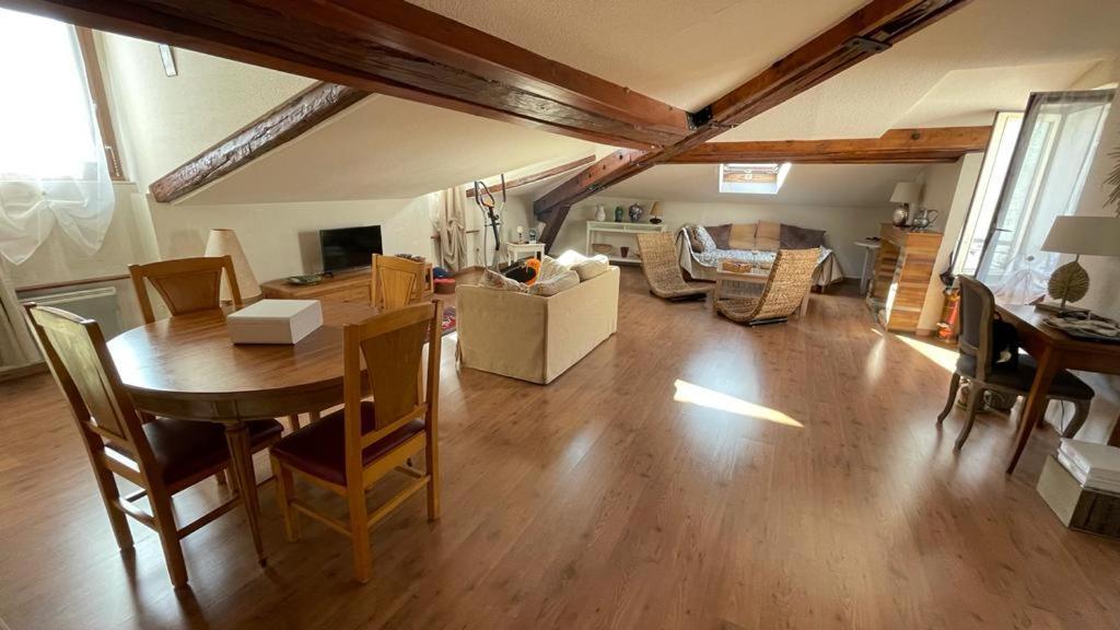 Cosy And Calm In Grenoble City Heart With Free And Large Parking Q-Park Chavant מראה חיצוני תמונה