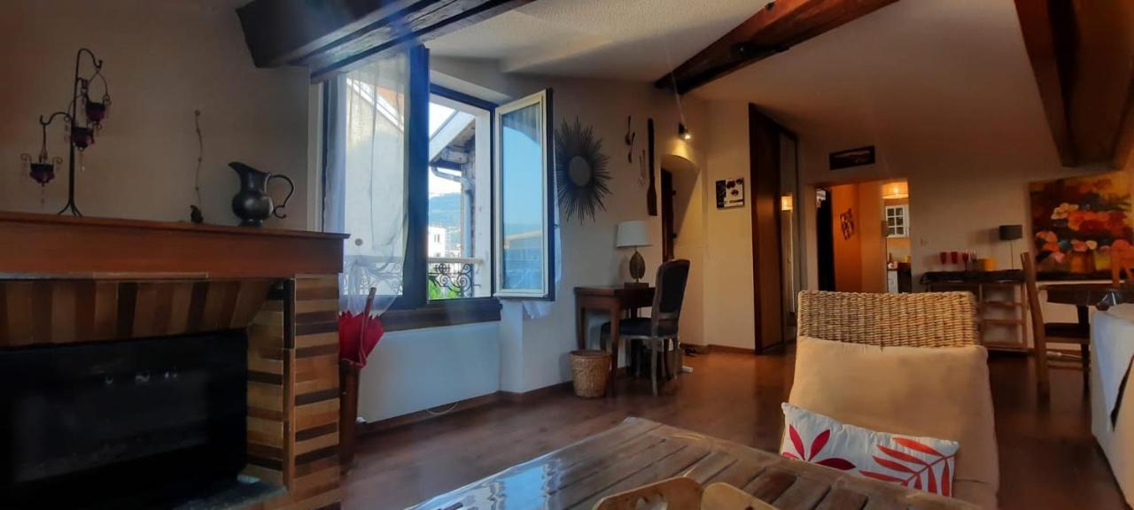 Cosy And Calm In Grenoble City Heart With Free And Large Parking Q-Park Chavant מראה חיצוני תמונה