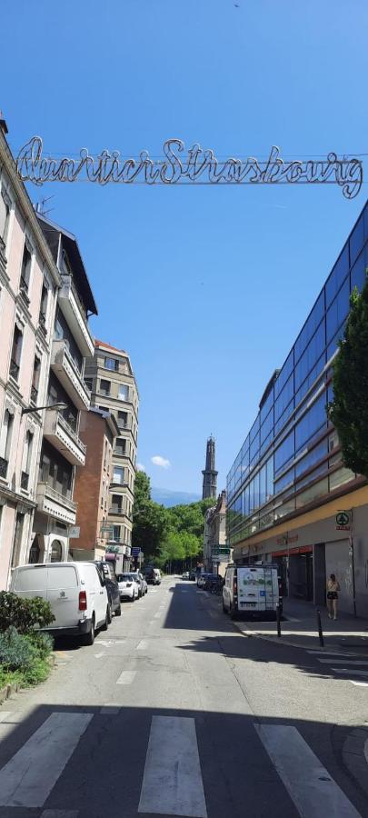 Cosy And Calm In Grenoble City Heart With Free And Large Parking Q-Park Chavant מראה חיצוני תמונה